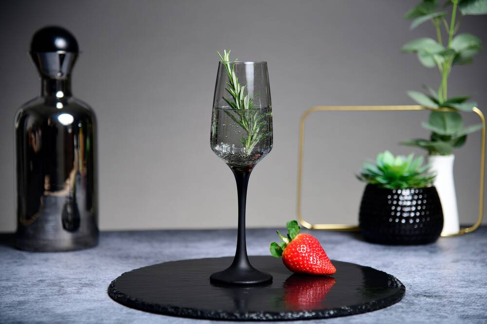 6 Sektgläser 210ml mit schwarzem Stiel Sektkelche Sektglas Champagnergläser